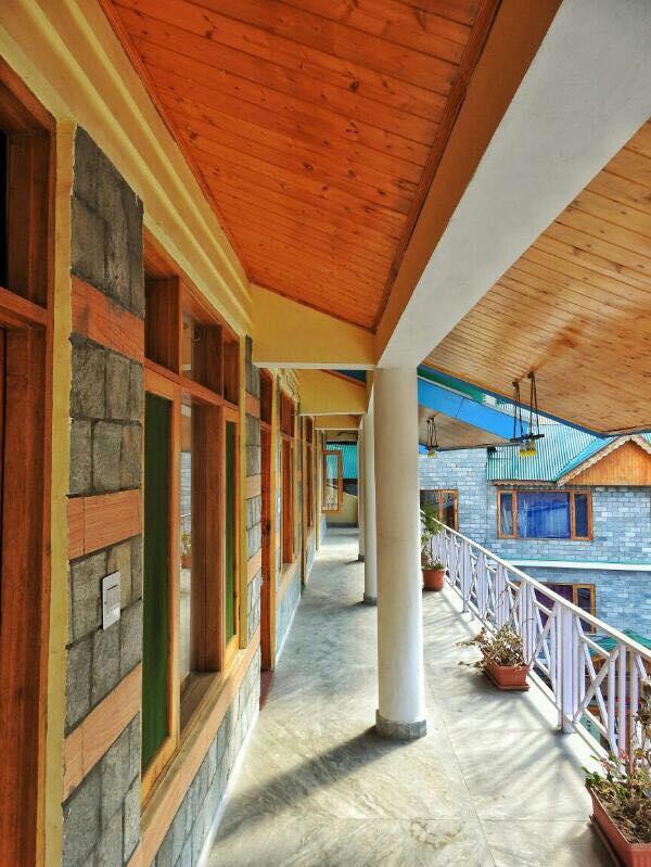 Hotel Apple Villa มะนาลี ภายนอก รูปภาพ